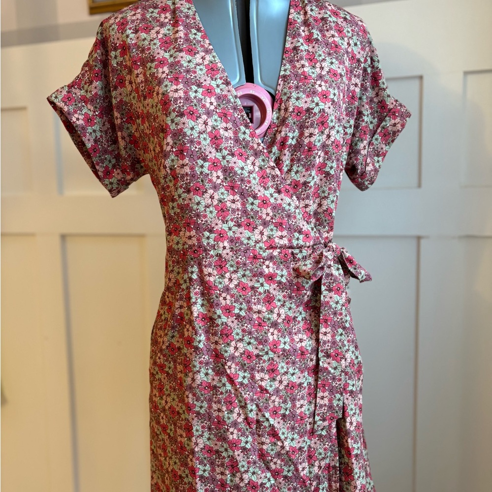 Frank & Oak Pink Floral Wrap Dress with Cream Accents XS - Picture 4 of 12